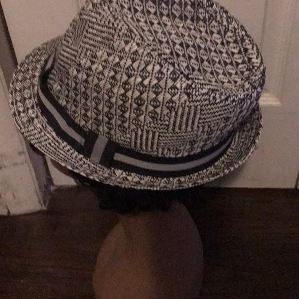 Hat - Picture 3 of 3